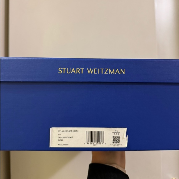Stuart Weitzman Dylan Chelsea Bootie (brand new!!), Size 8.5, White